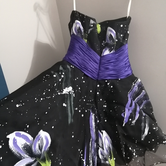 Alyce Designs Hand Painted Floral Black Dress - Picture 3 of 7